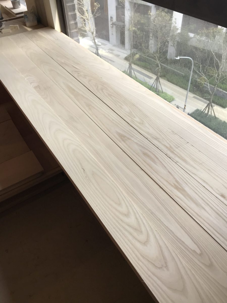 弦切面實木料完成的拼板（點圖可見作品：森之小步舞曲）