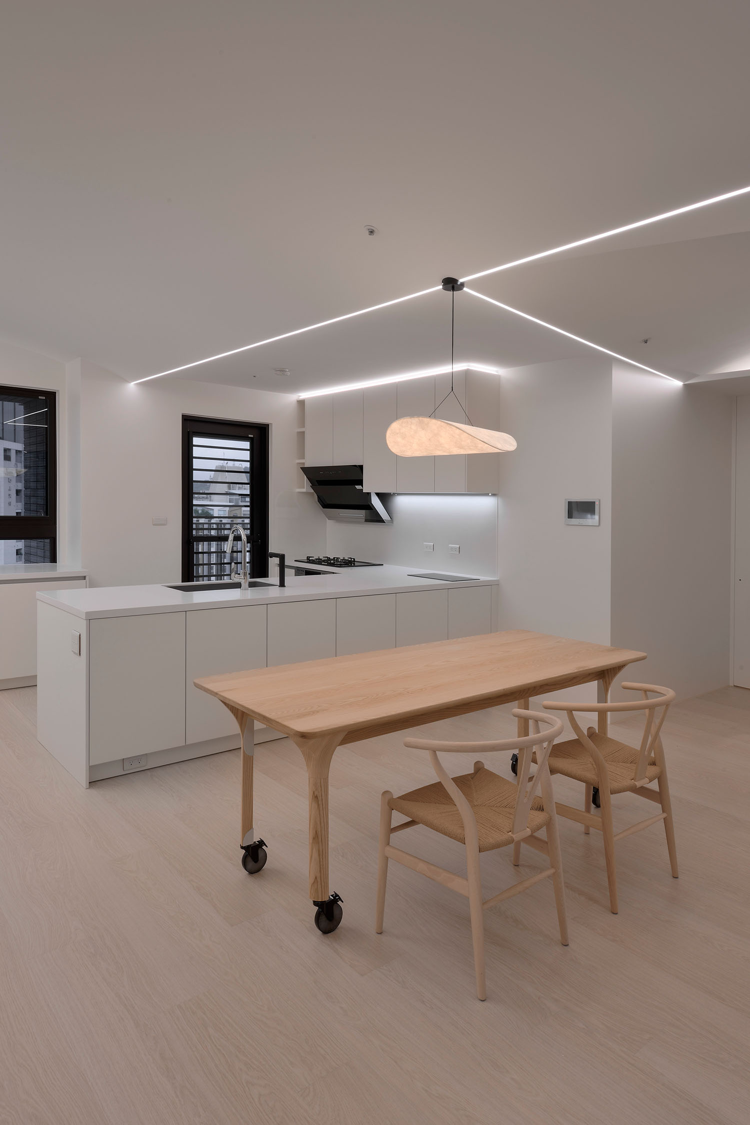 天光雲影共徘徊-005s