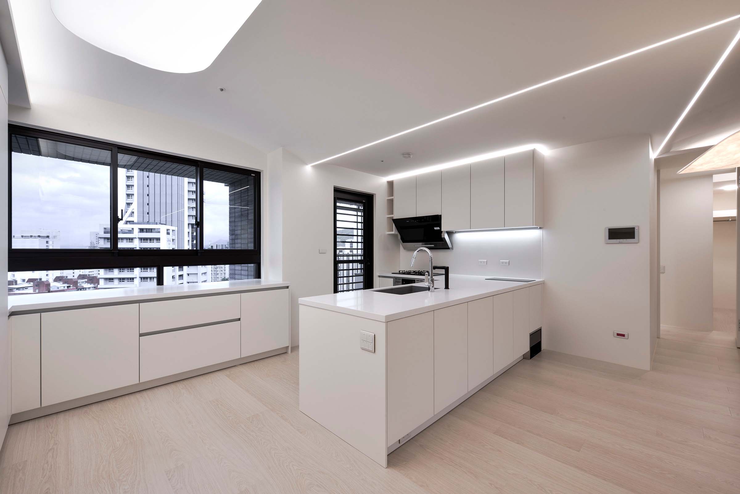 天光雲影共徘徊-013s