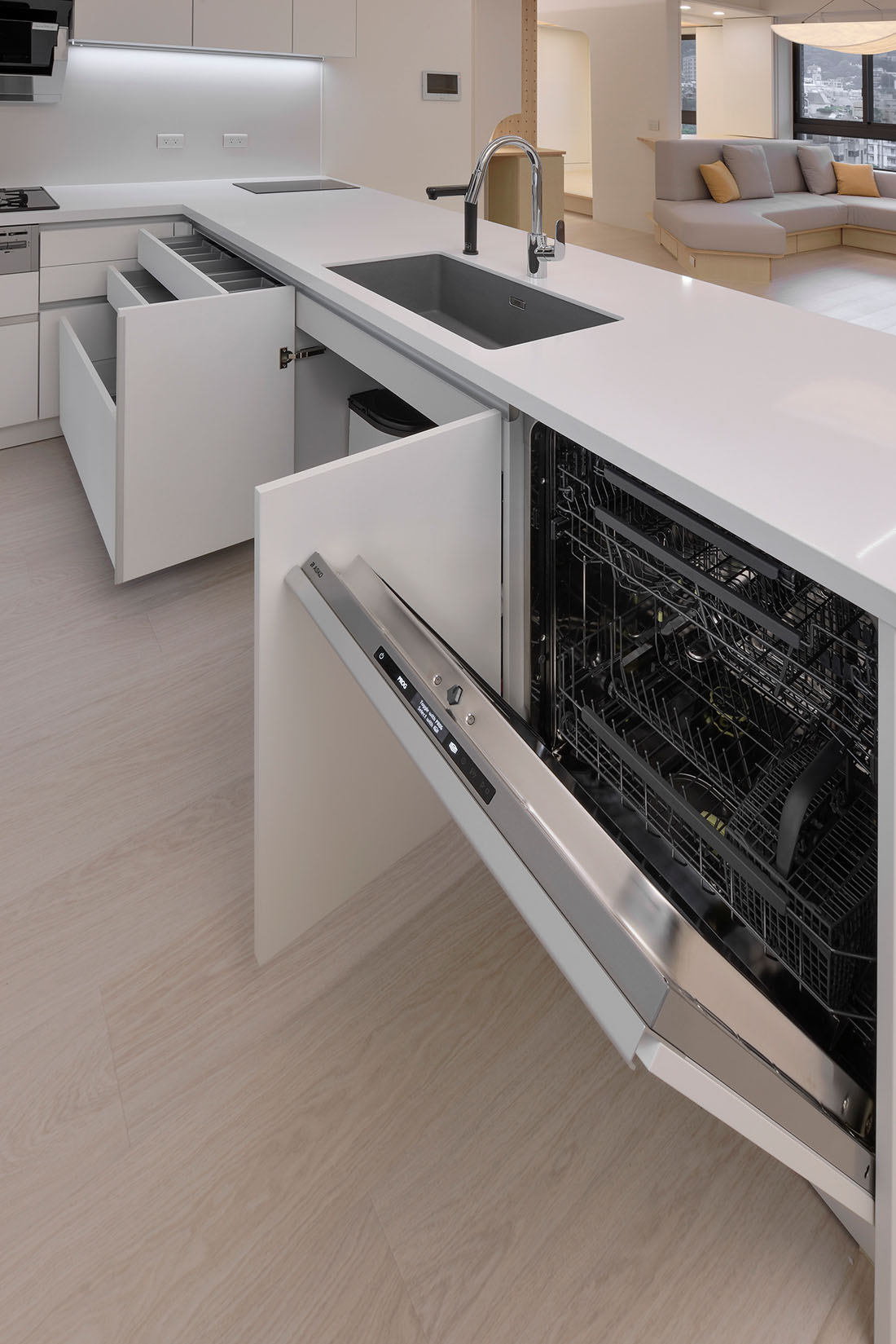 天光雲影共徘徊-022s