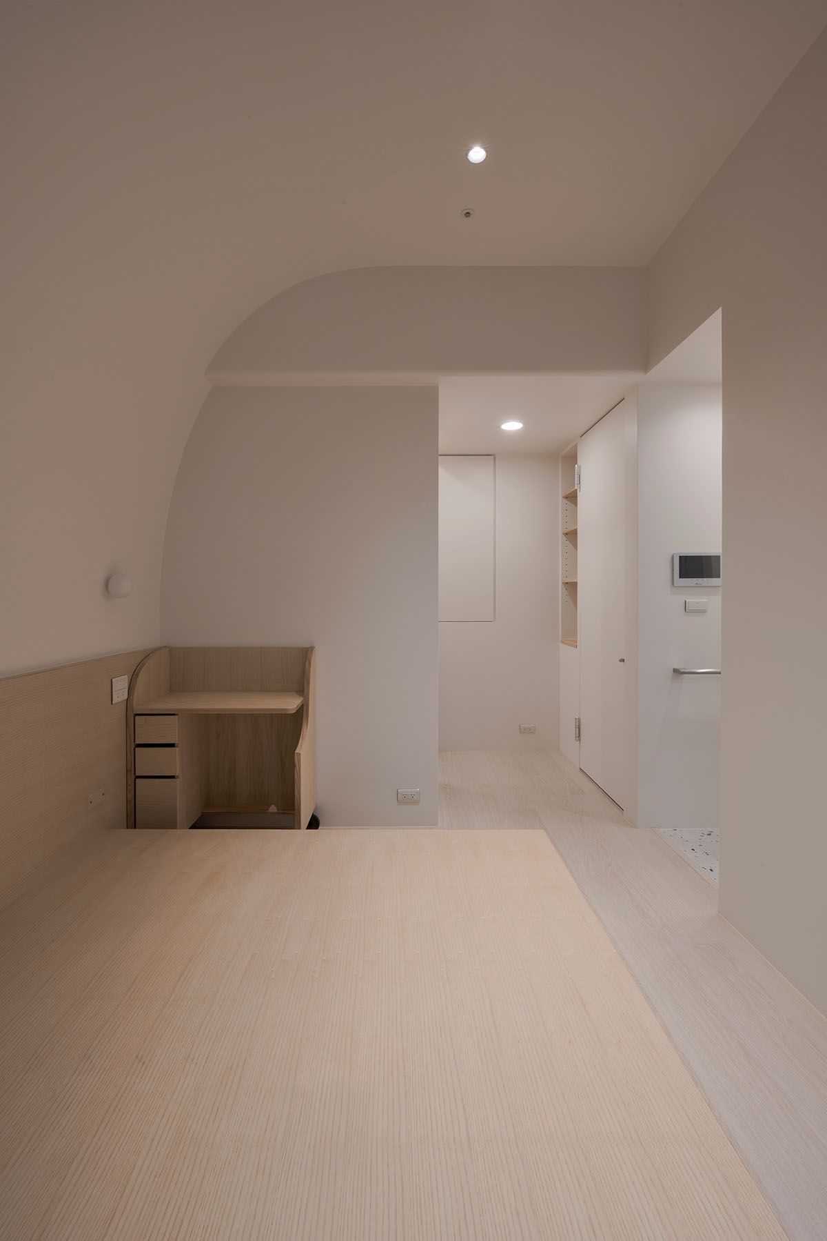 天光雲影共徘徊-023s