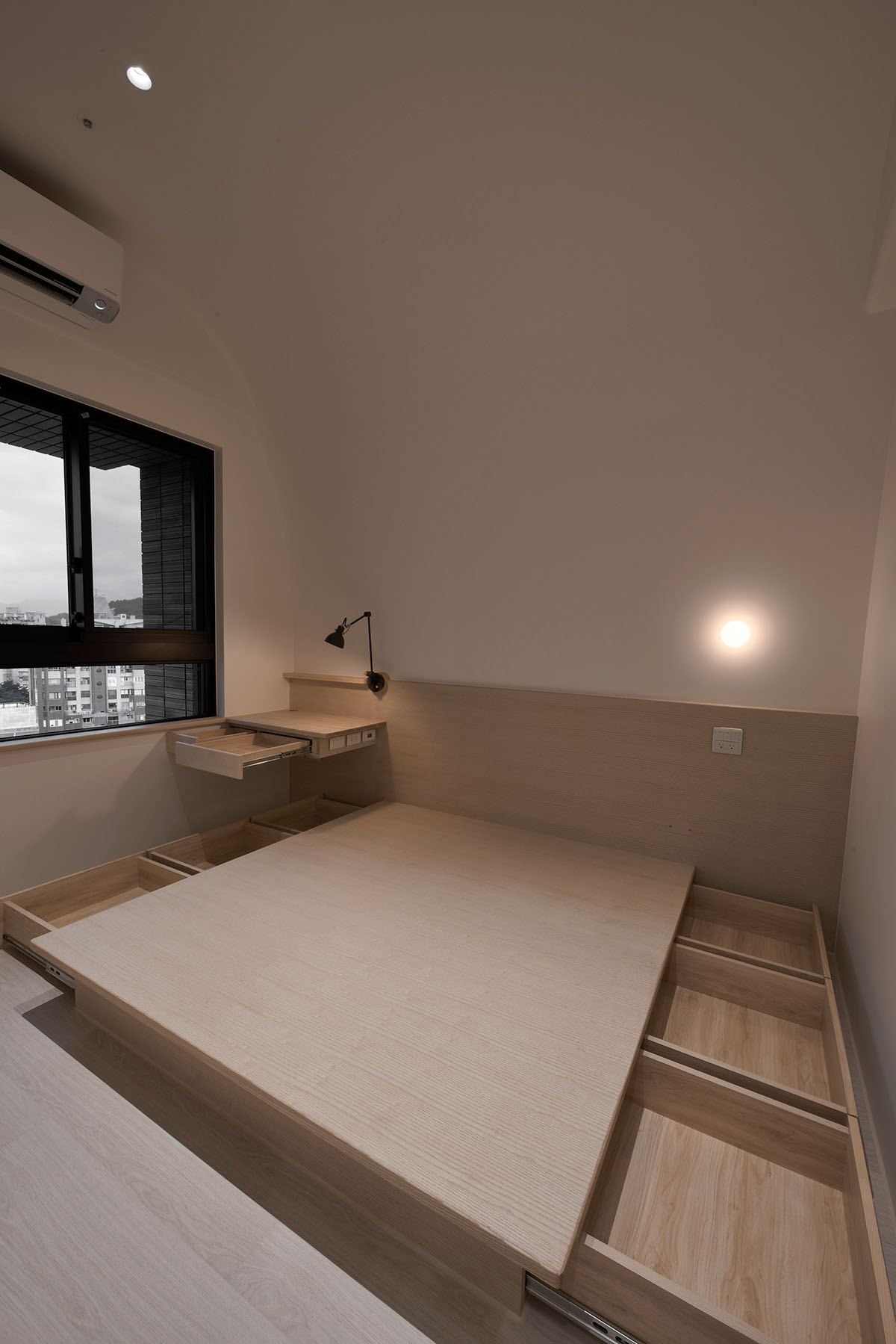 天光雲影共徘徊-025s