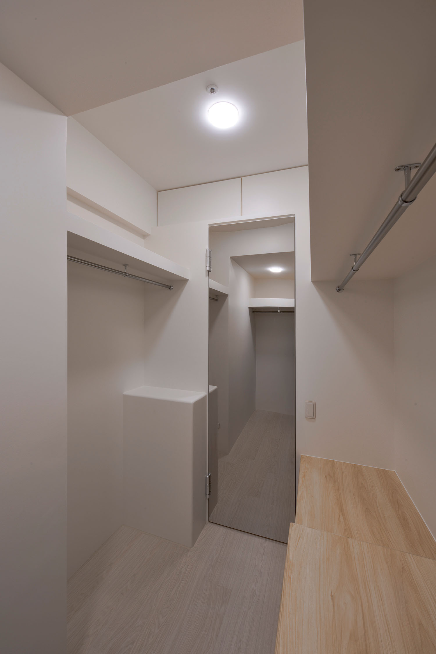 天光雲影共徘徊-036s