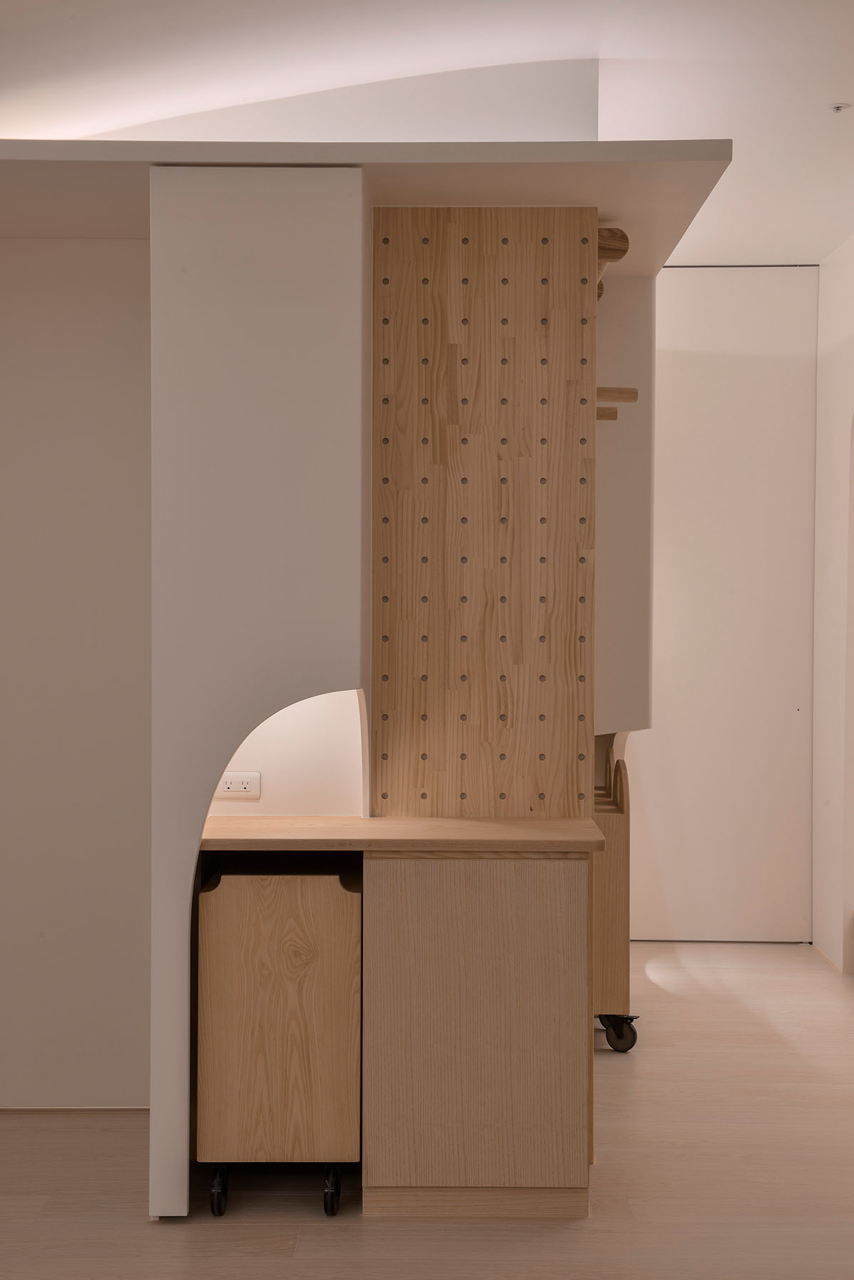 天光雲影共徘徊-059s