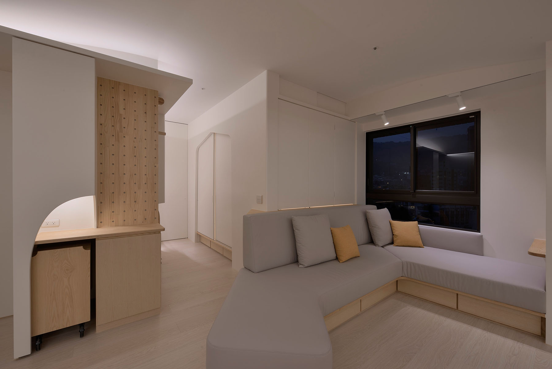 天光雲影共徘徊-062s