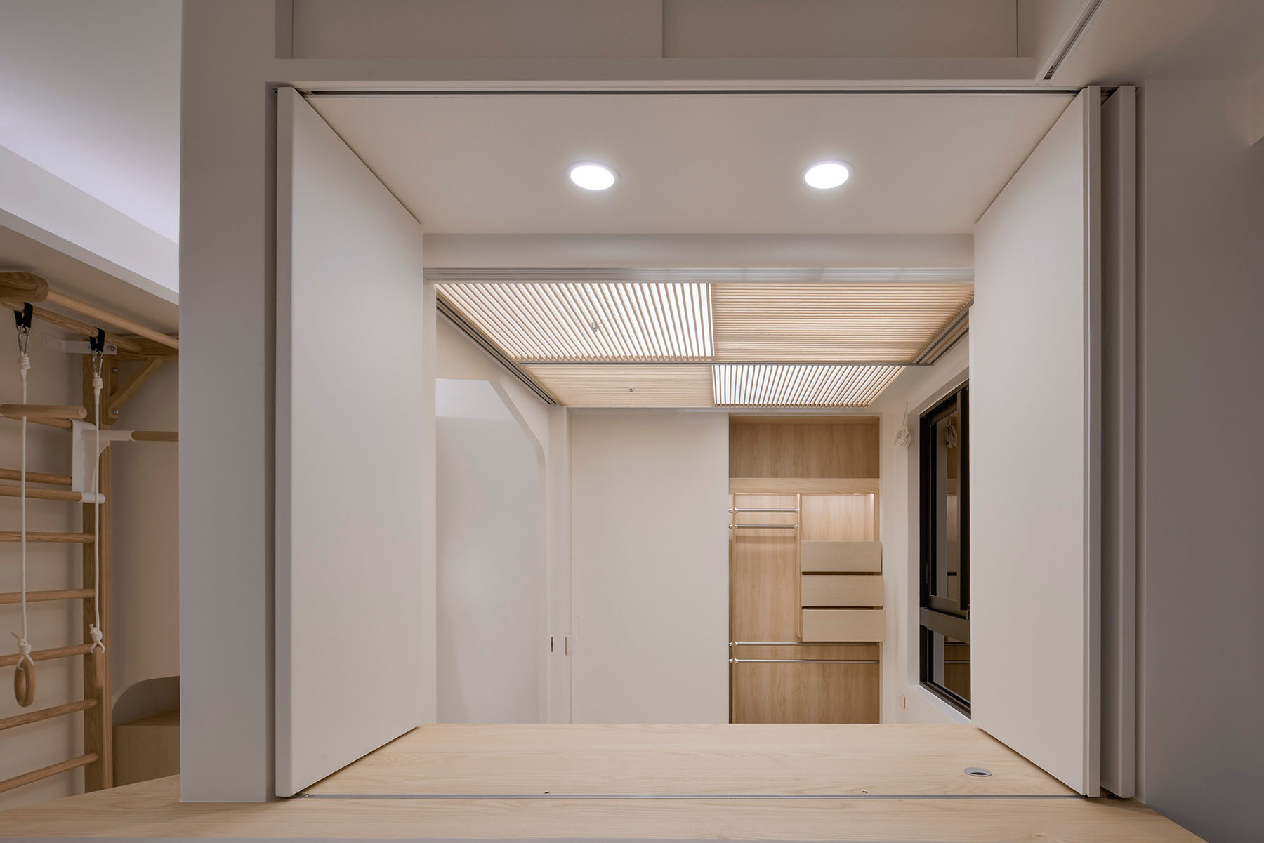 天光雲影共徘徊-066s