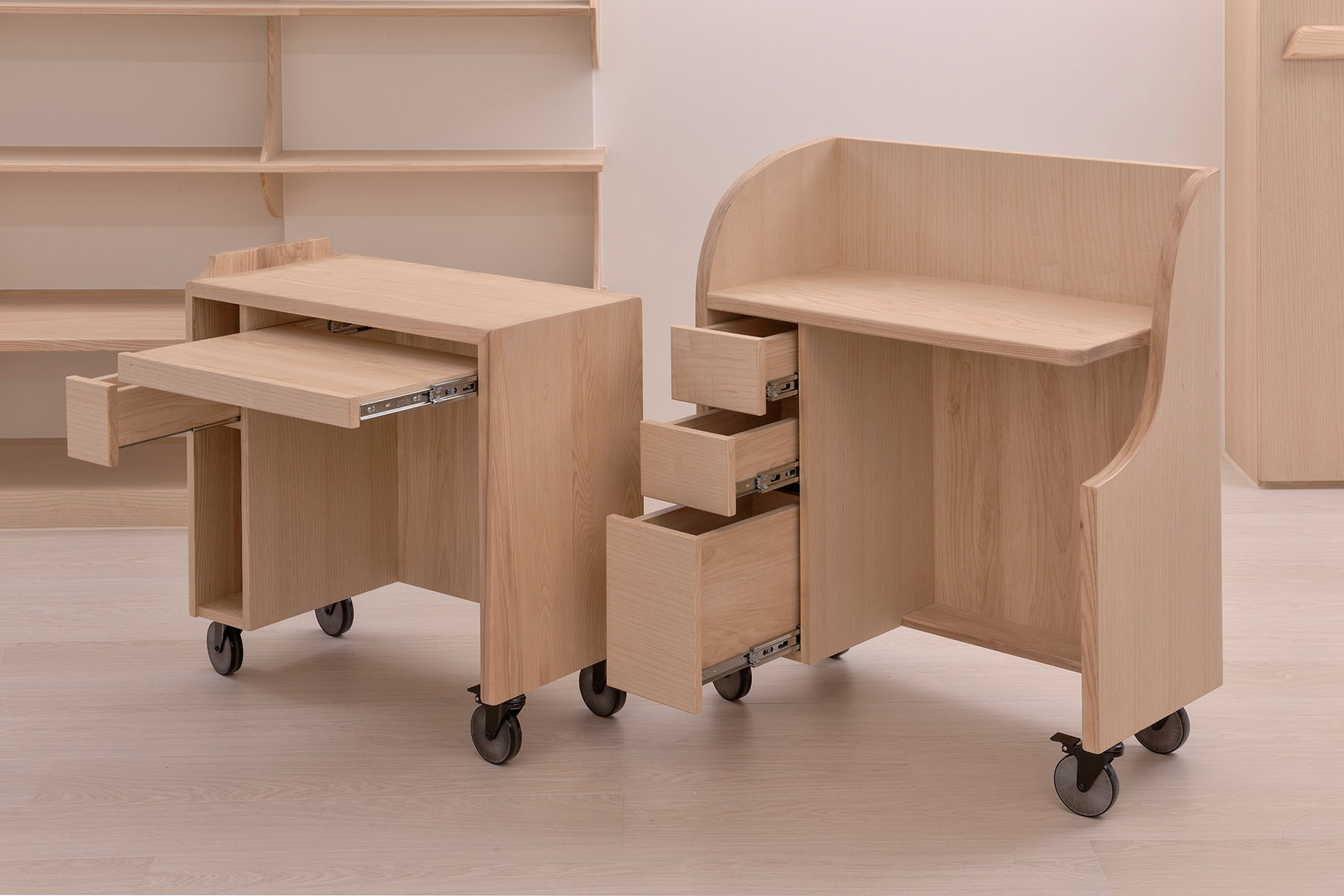 天光雲影共徘徊-090s