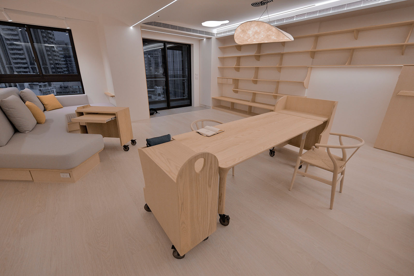 天光雲影共徘徊-096s